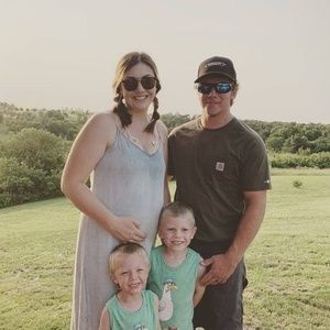 Meet your Posher, Kayla